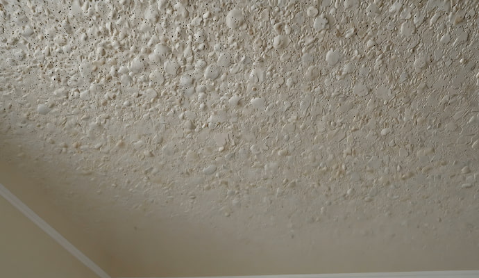 Popcorn ceiling